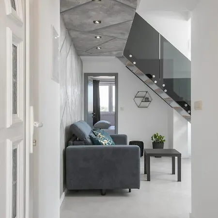 L&m Макарска