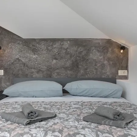 L&m Макарска