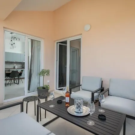 L&m Apartment