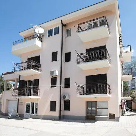 Apartment L&m Makarska